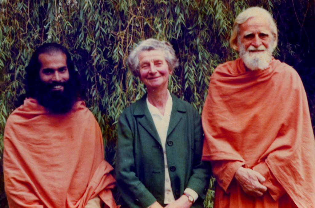 Bede Griffiths (right) with Dorothea and Swami Amaldass